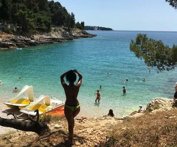 Lejlighed Leut Apartment, 3min Beach, 15min Center