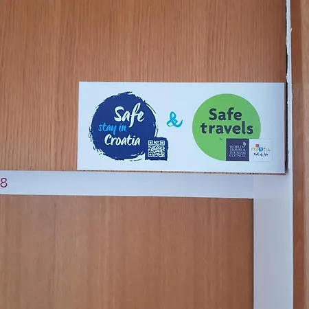 Leut Apartment, 3min Beach, 15min Center