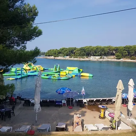 Leut Apartment, 3min Beach, 15min Center