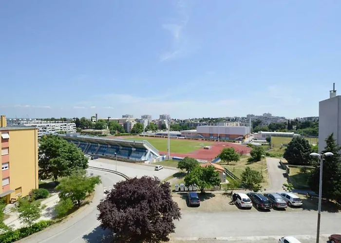 Leut Apartment, 3min Beach, 15min Center Apartament