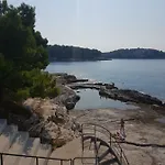 公寓 Leut Apartment, 3min Beach, 15min Center 普拉
