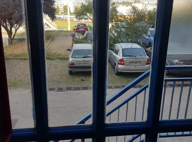 아파트 Leut Apartment, 3min Beach, 15min Center 풀라