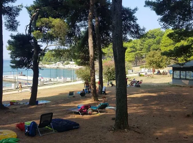 아파트 Leut Apartment, 3min Beach, 15min Center 풀라